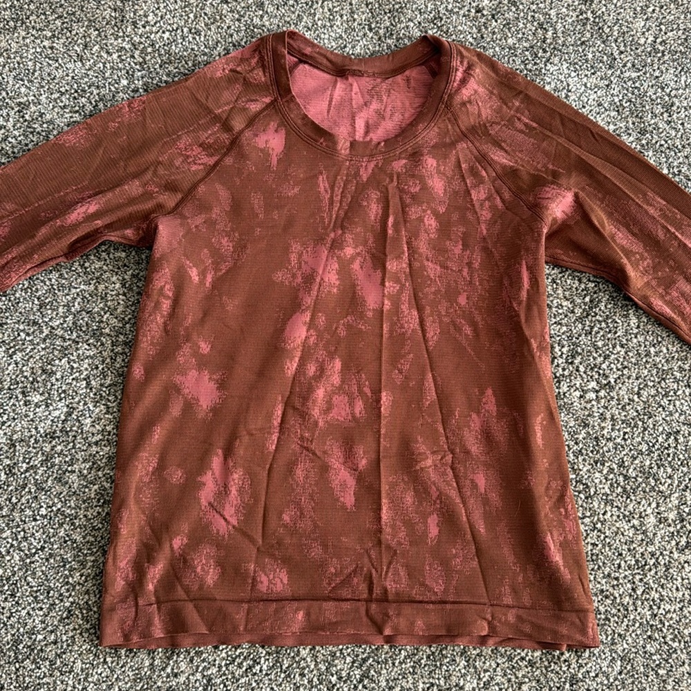 Lululemon long sleeve swiftly tech women’s size 8.